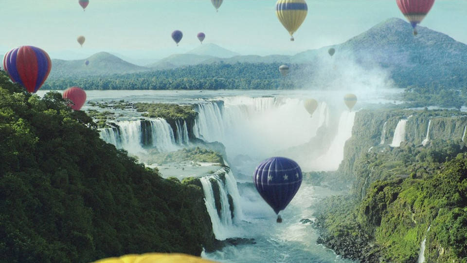 Perrier: Thirst for the Extraordinary, Visual Effects: Moving Picture Company